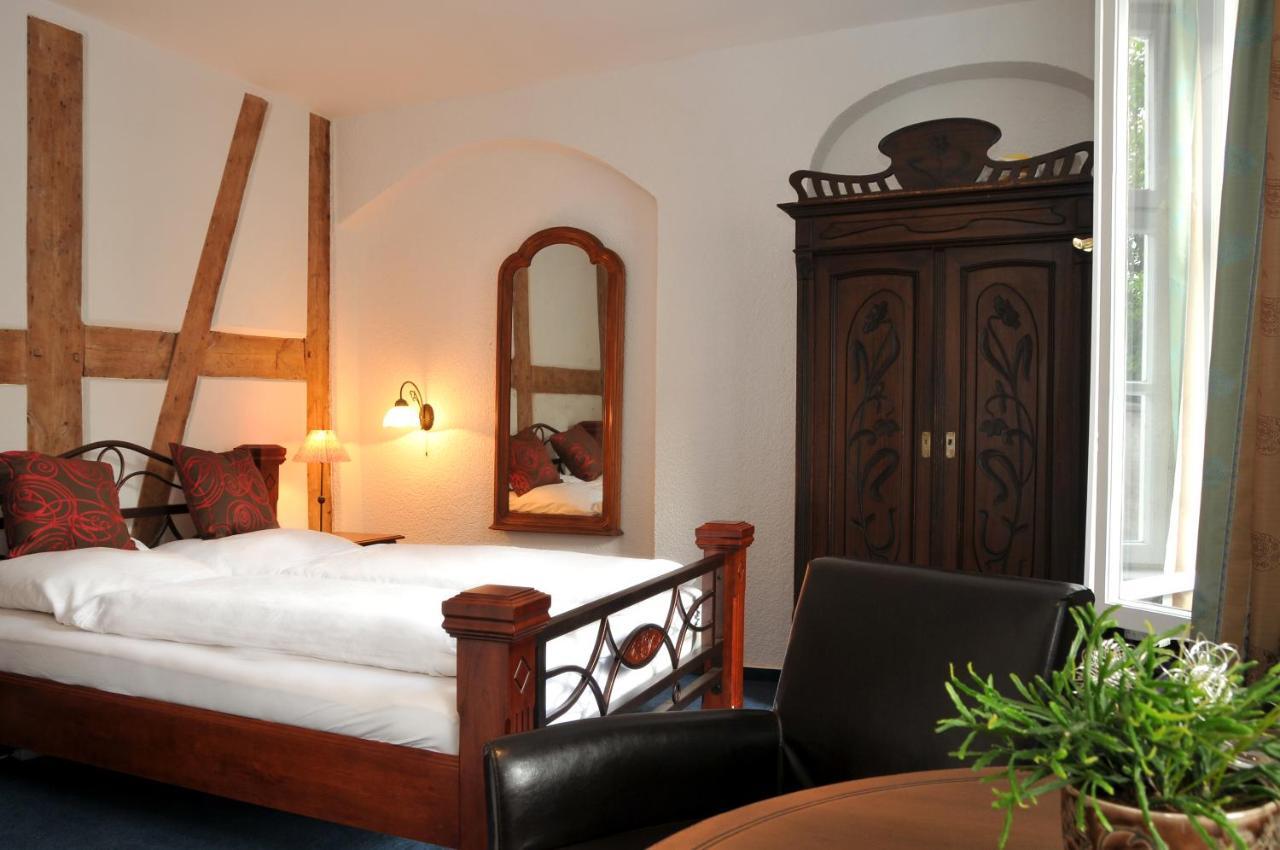 Pension Altstadt Moench In Top Lage Preis Inclusive 5 Prozent Bettensteuer Und Fruehstueck Stralsund Habitación foto
